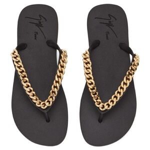 NIB Giuseppe Zanotti Black Thong Sandals with Gold Chain
Authentic – 37